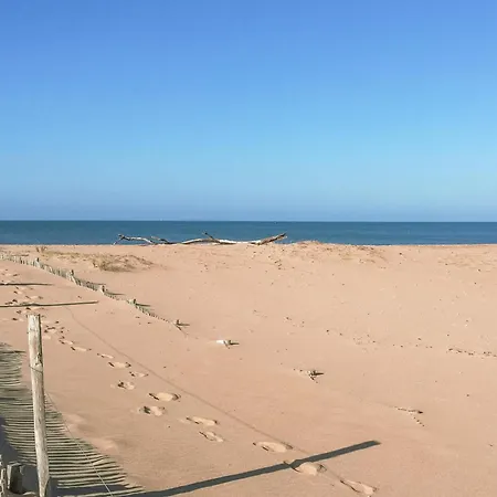 بيت للعطل 4 Bedroom Lovely In L Aiguillon Sur Mer *