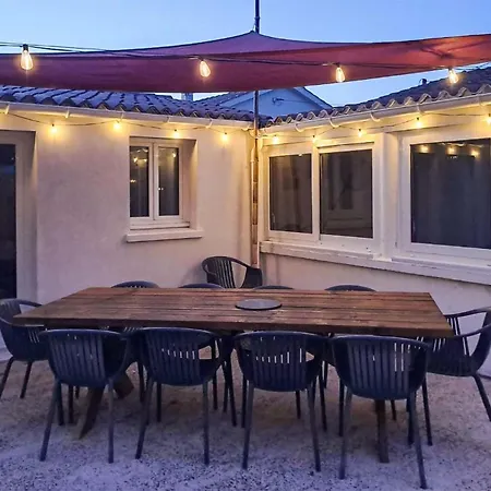 4 Bedroom Lovely In L Aiguillon Sur Mer Ferienhaus La Faute-sur-Mer